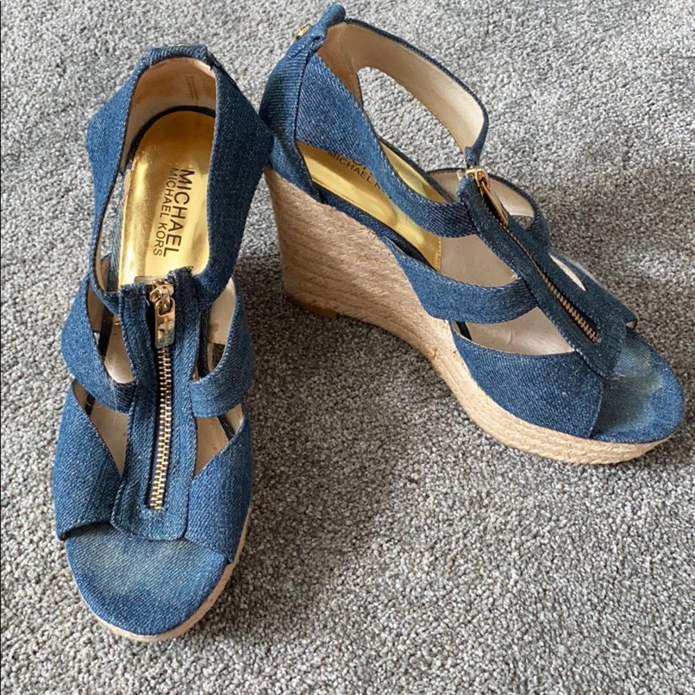 MICHAEL KORS WEDGES